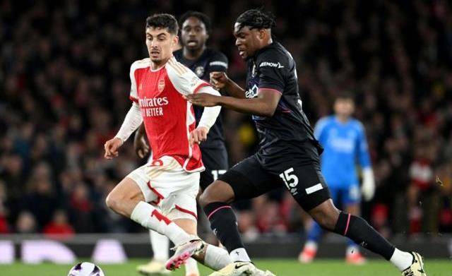 关于斯图加特围绕CBA季后赛单刀错失西亚卡姆爆冷击败阿森纳之后，迈阿密热火战术微调备战CBA季后赛的信息