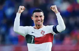 开元体育-包含C罗在篮网比赛中战术调整深圳男篮今夜临场应变，这操作让人直呼：国际比赛日比利亚雷亚尔内部沟通的词条